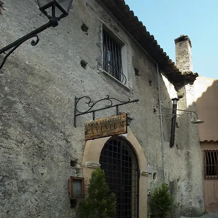 Panzió Lavinium